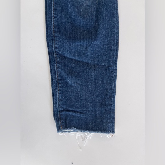Women’s Jeans - Picture 2 of 9